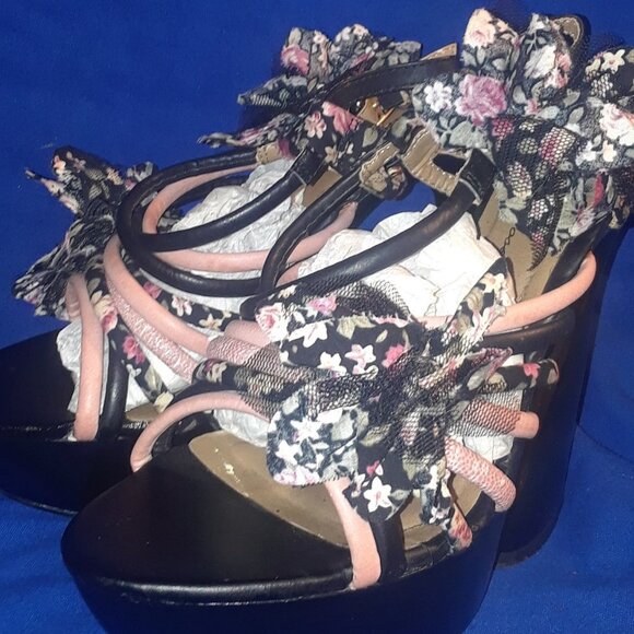 Rose Wild Women’s Chiffon Floral Sandals - Picture 1 of 6